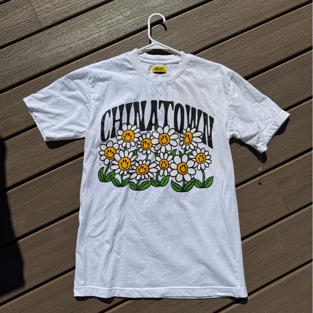 Chinatown Market Sunflower White Graphic Tee
